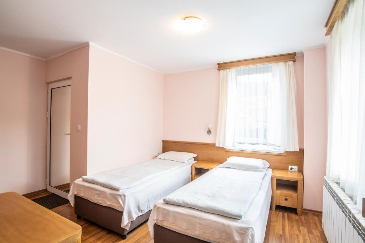 Guest House Roden Dom Koprivshtitsa Luaran gambar