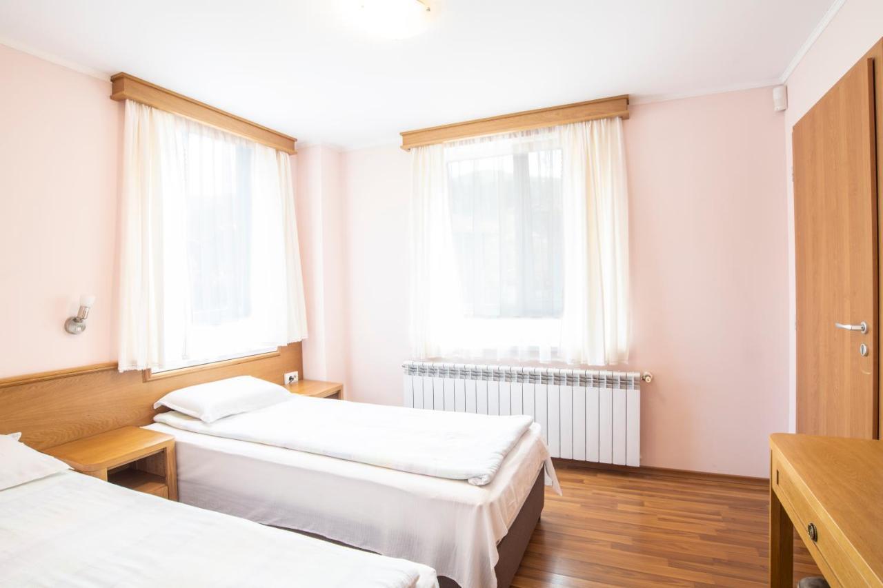 Guest House Roden Dom Koprivshtitsa Luaran gambar