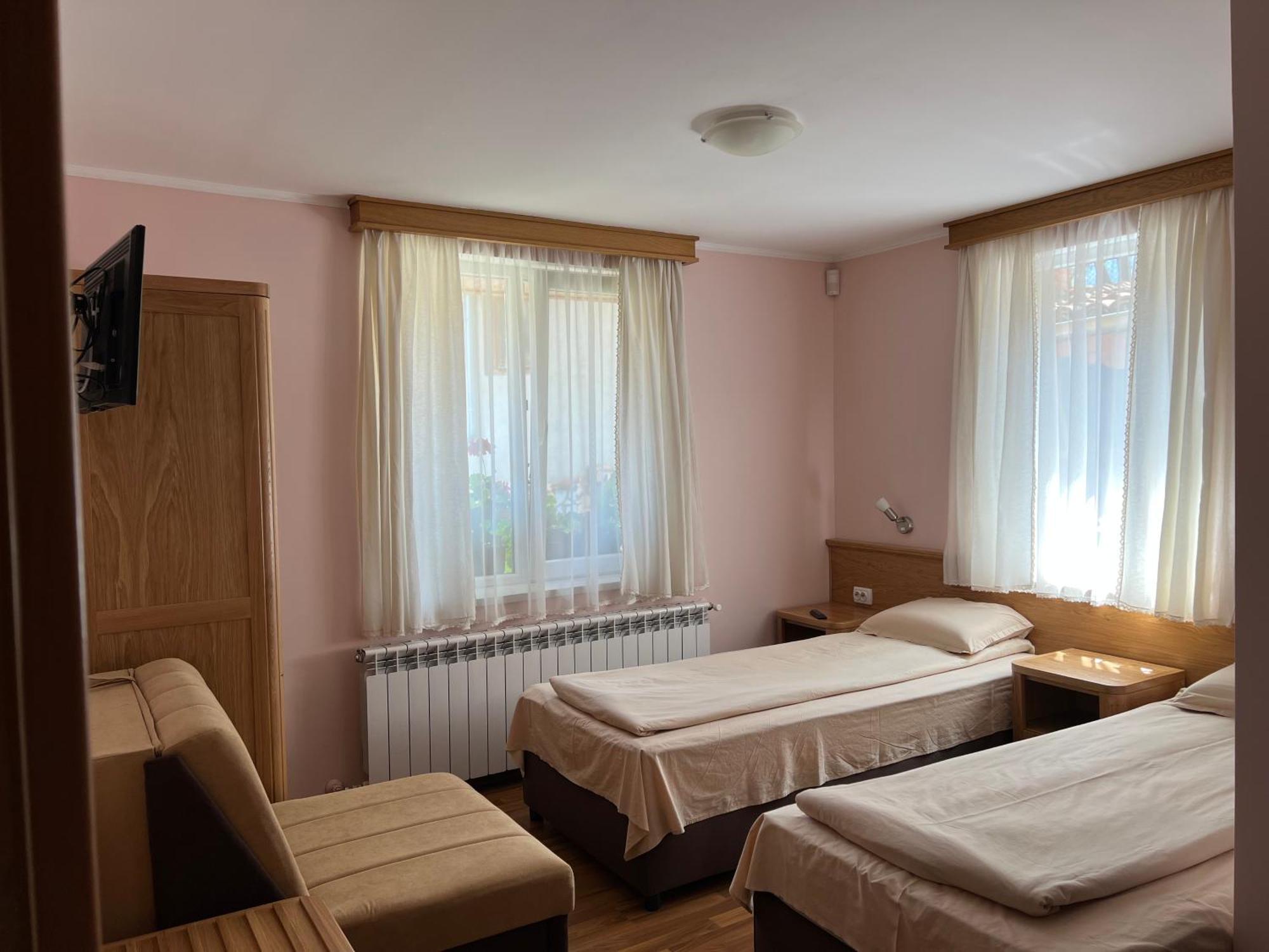 Guest House Roden Dom Koprivshtitsa Luaran gambar