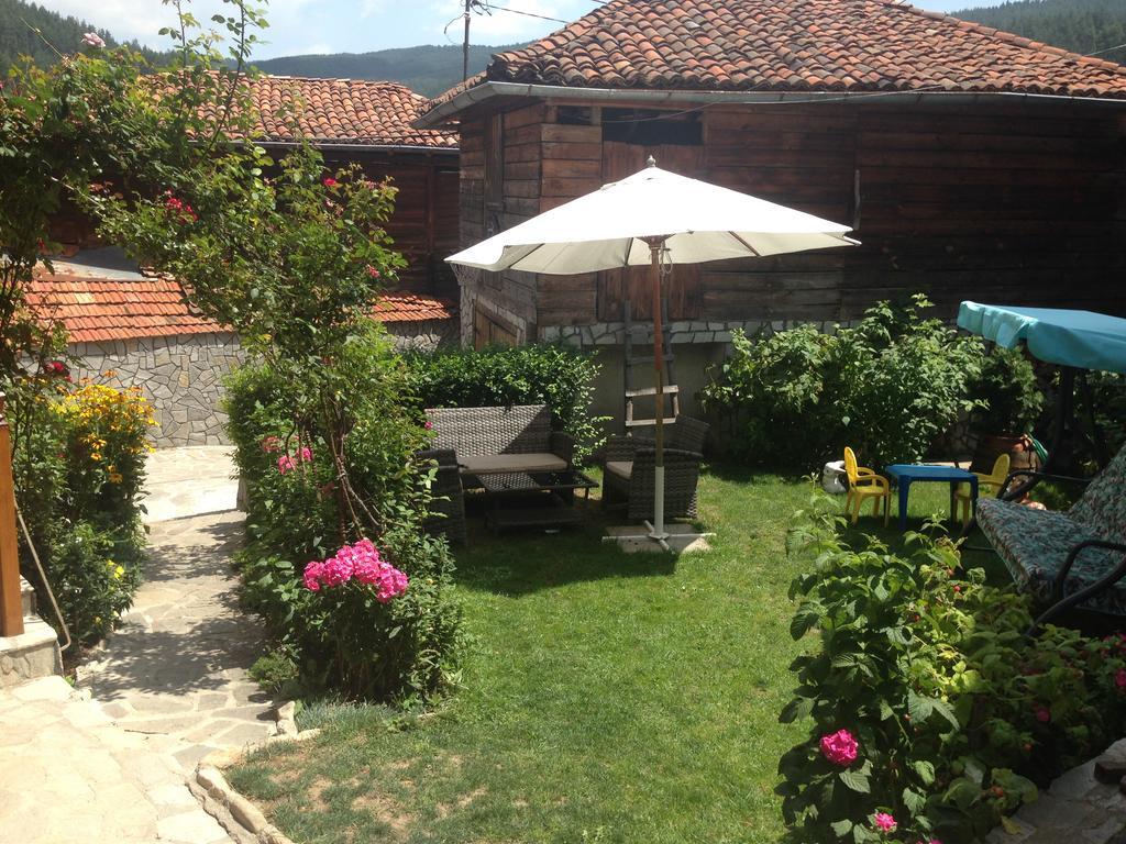 Guest House Roden Dom Koprivshtitsa Luaran gambar